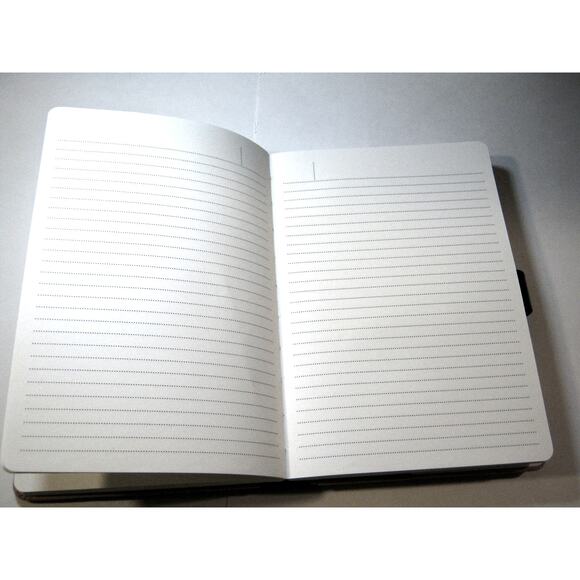 Linen hardcover Journal with a Classic PU Leather snap Closure 8x6 inch A5 size - Picture 3 of 6